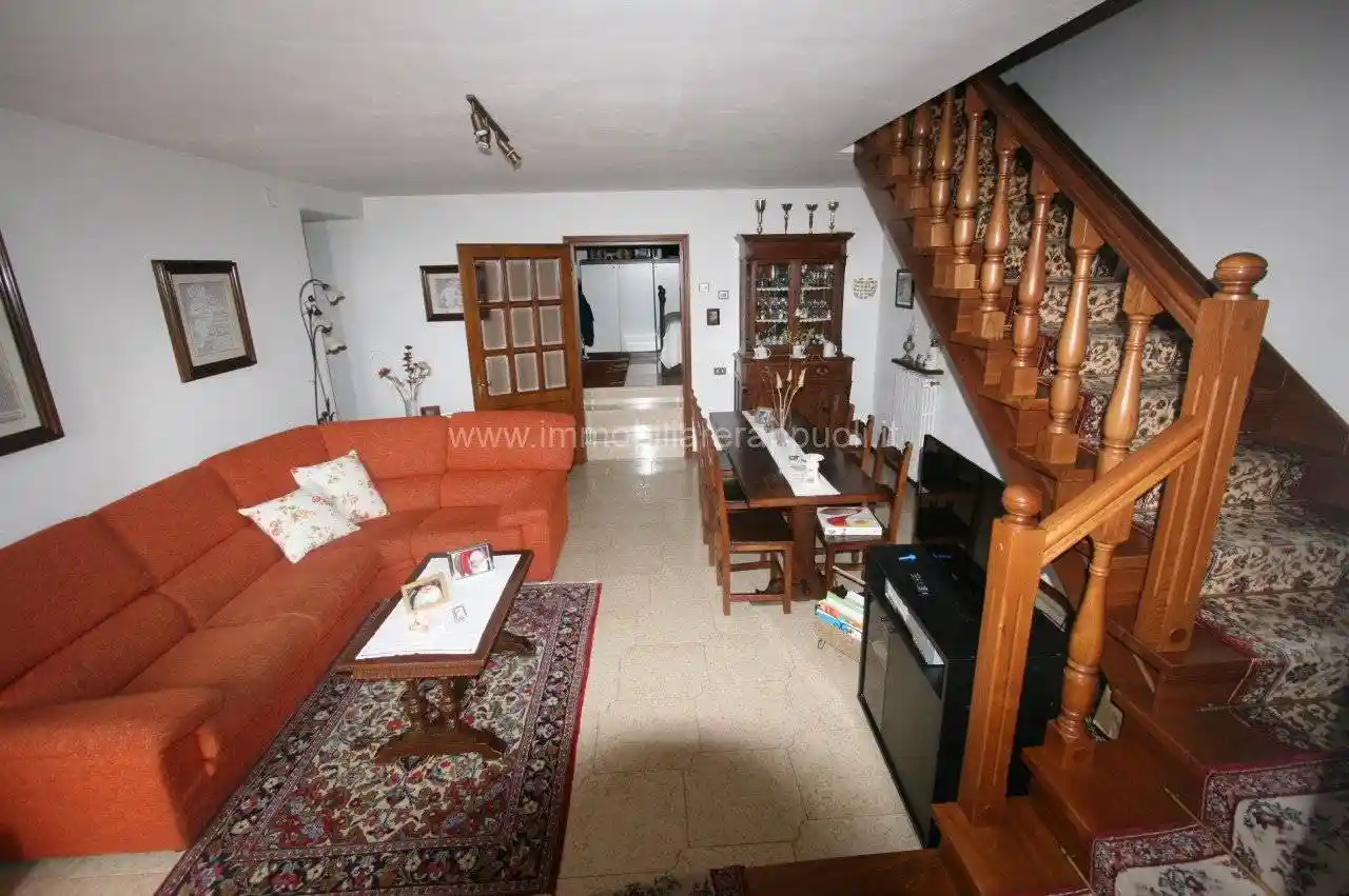 Appartamento in vendita a Sinalunga