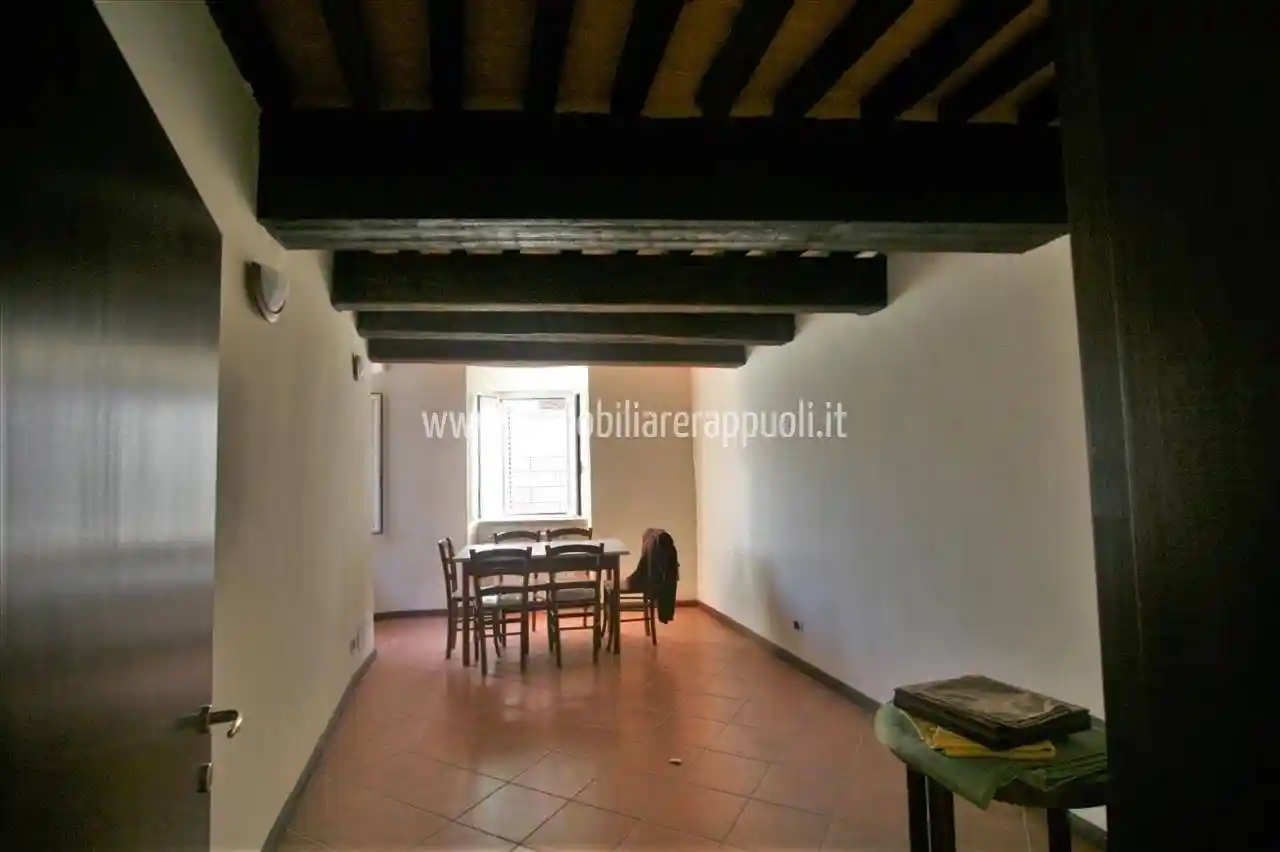 Appartamento in vendita a Sinalunga