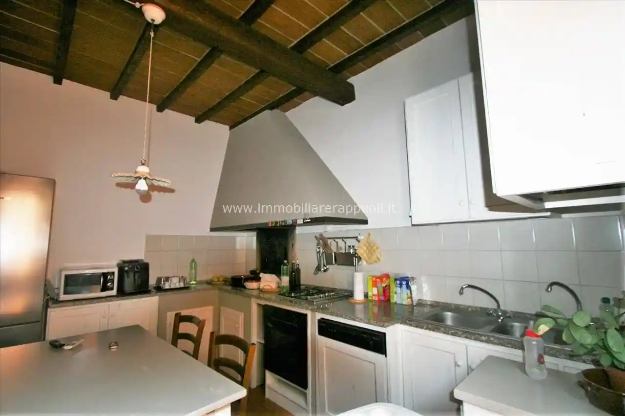 Casa indipendente in vendita a Sinalunga