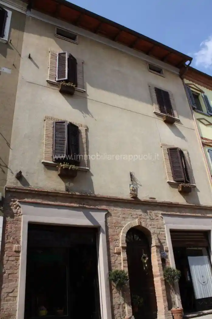 Appartamento in vendita a Sinalunga