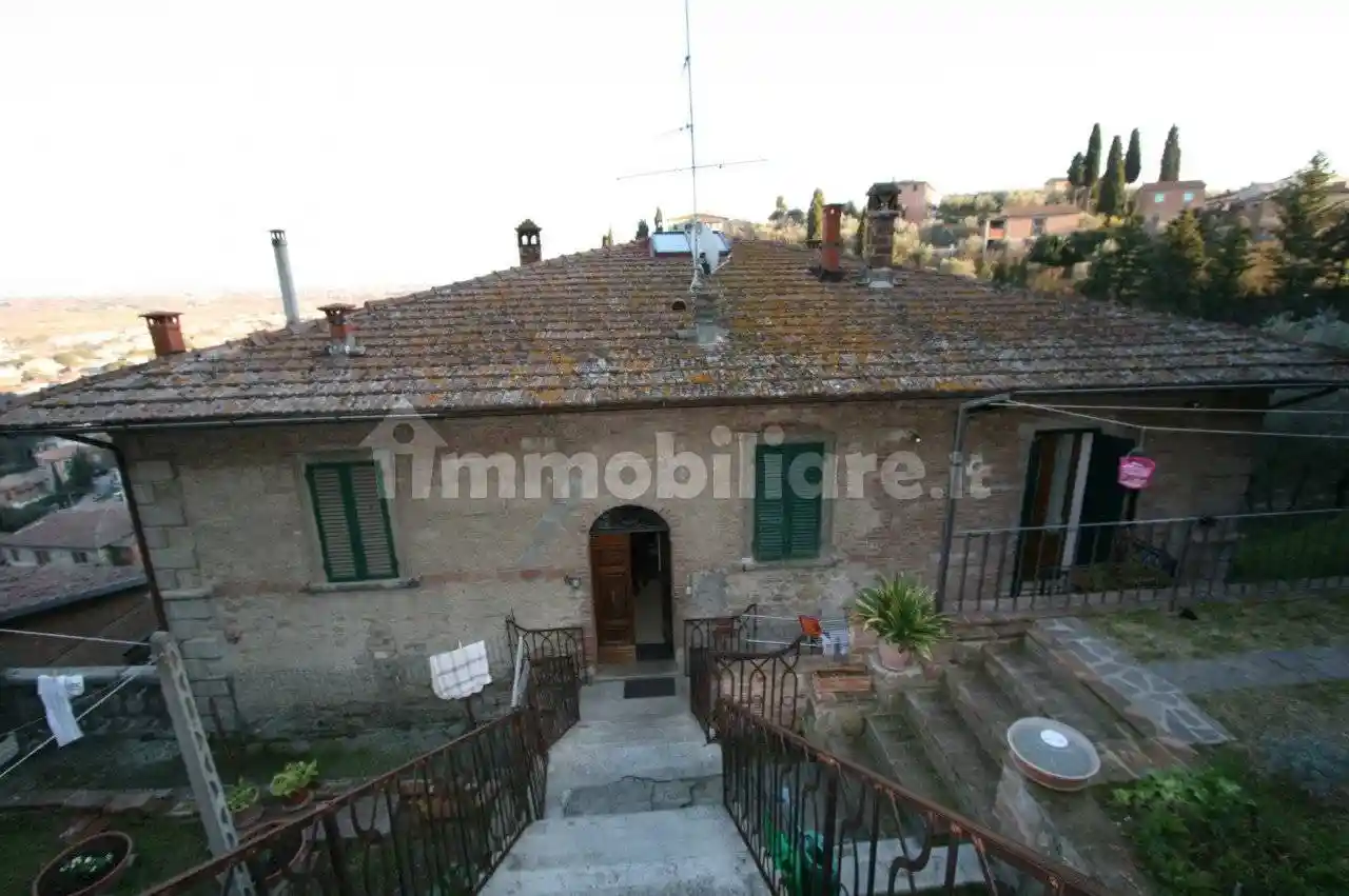 Appartamento in vendita a Sinalunga