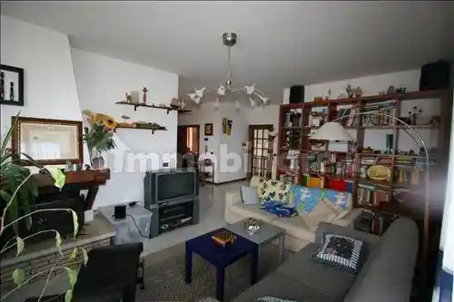 Appartamento in vendita a Sinalunga