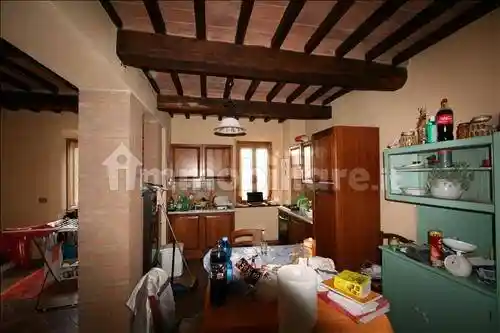 Casa indipendente in vendita a Sinalunga