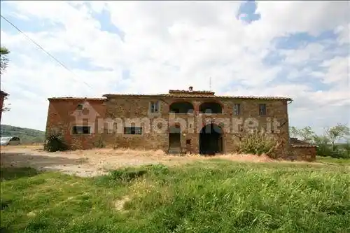 Rustico - Casale in vendita a Lucignano