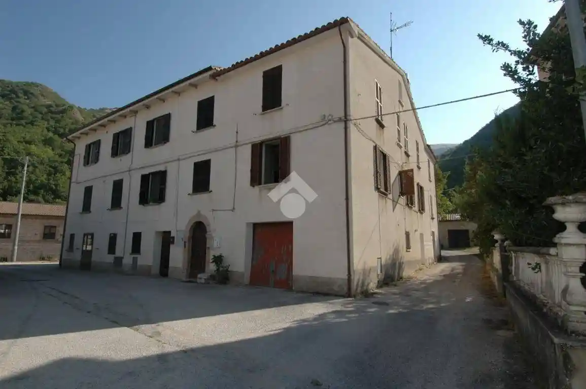 Appartamento in vendita a Sigillo