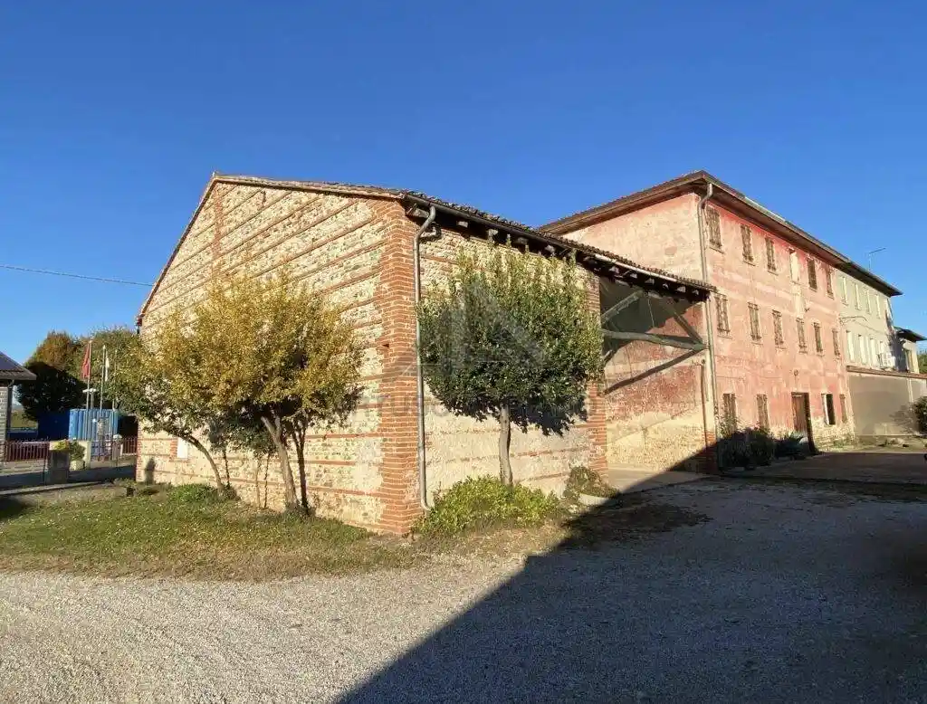 Rustico - Casale in vendita a Altivole