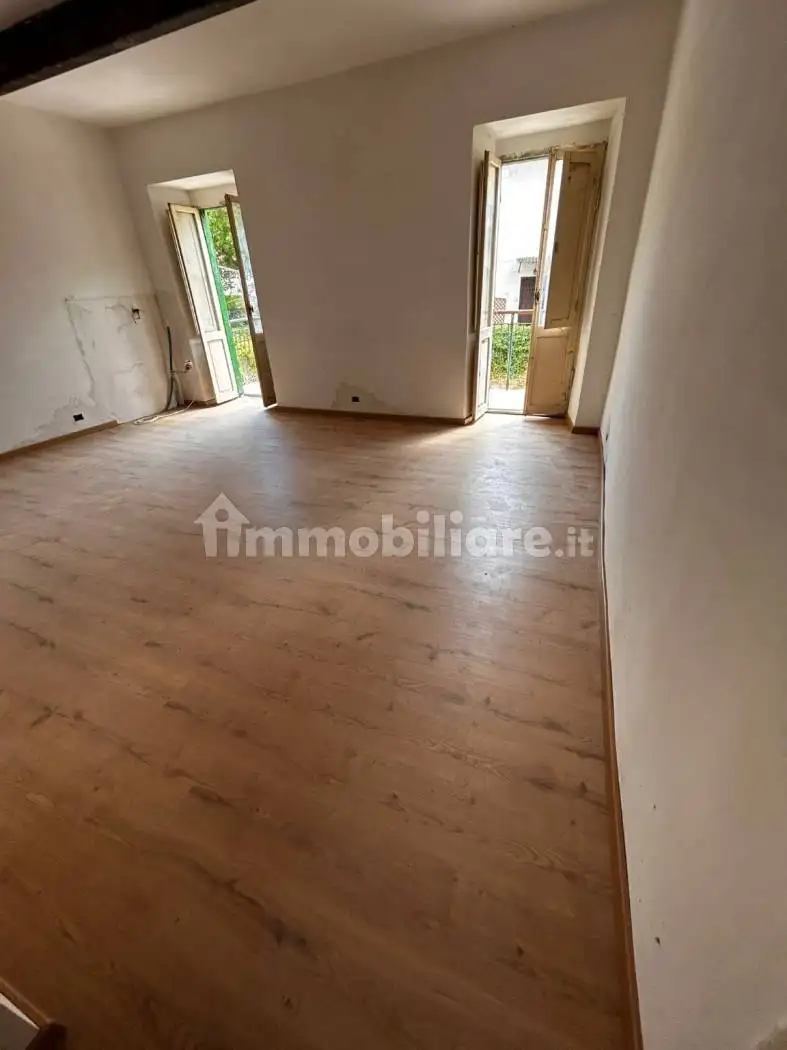 Casa indipendente in vendita a Posta