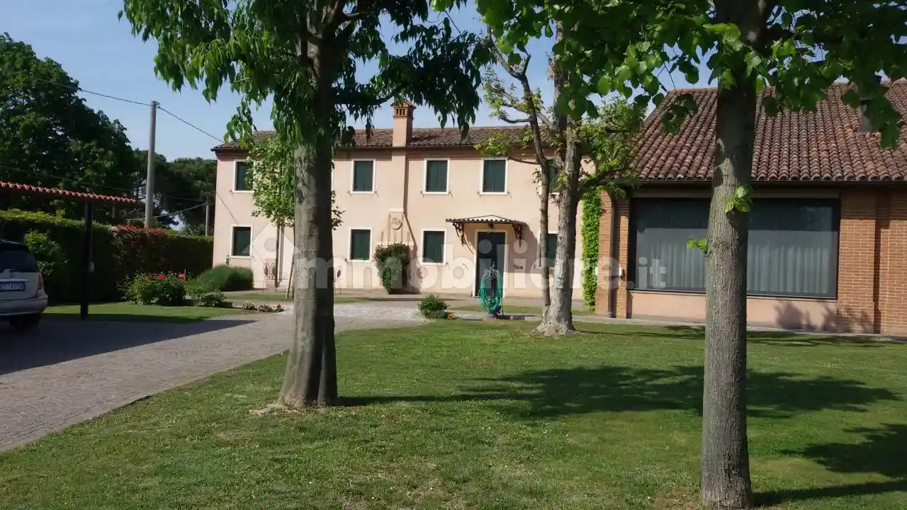 Villa in vendita a Este
