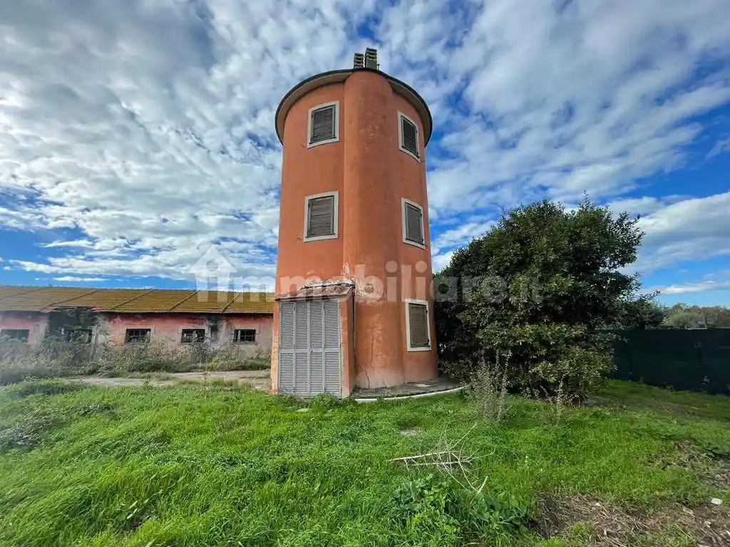 Rustico - Casale in vendita a Fiumicino