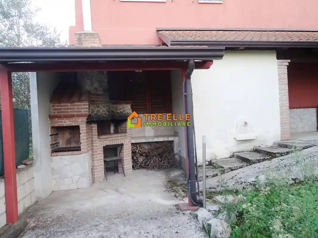 Villa unifamiliare Contrada Festola 40, Festola, Montemiletto - foto 2