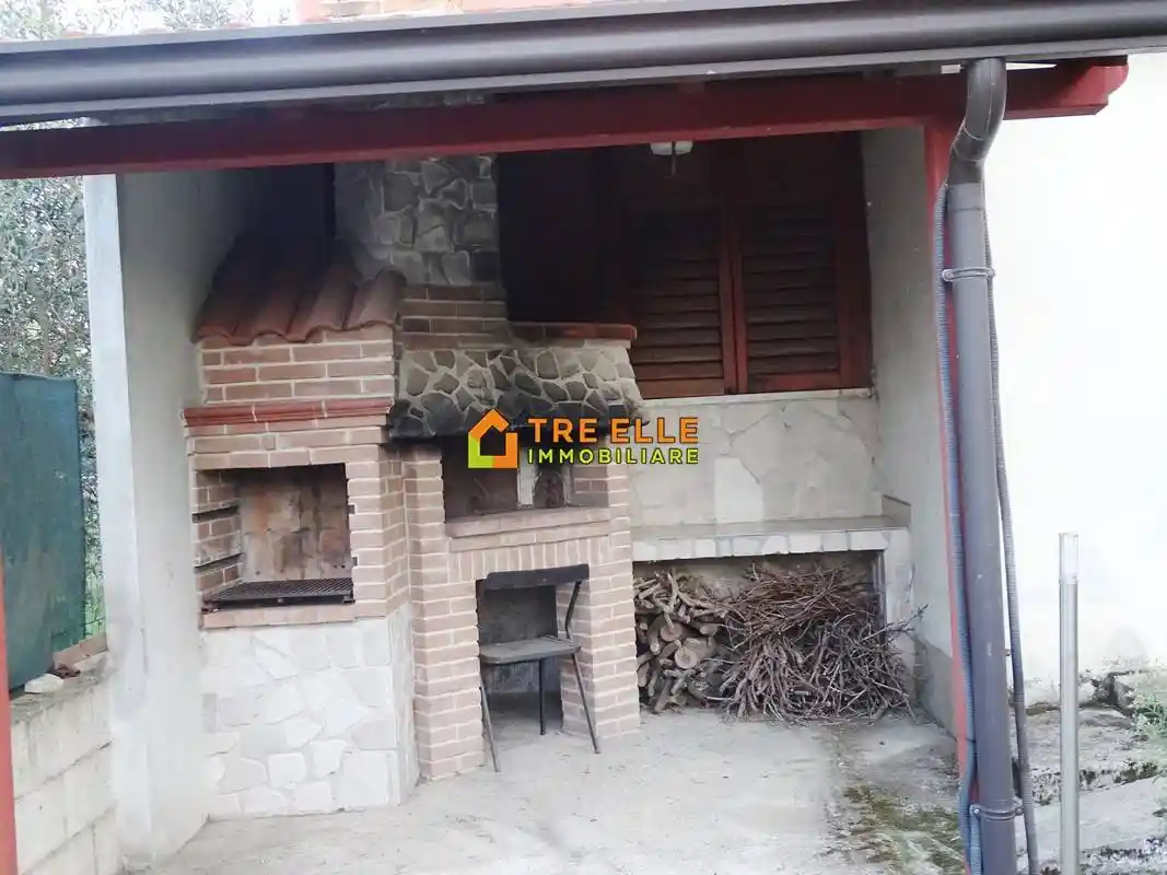 Villa unifamiliare Contrada Festola 40, Festola, Montemiletto - foto 4