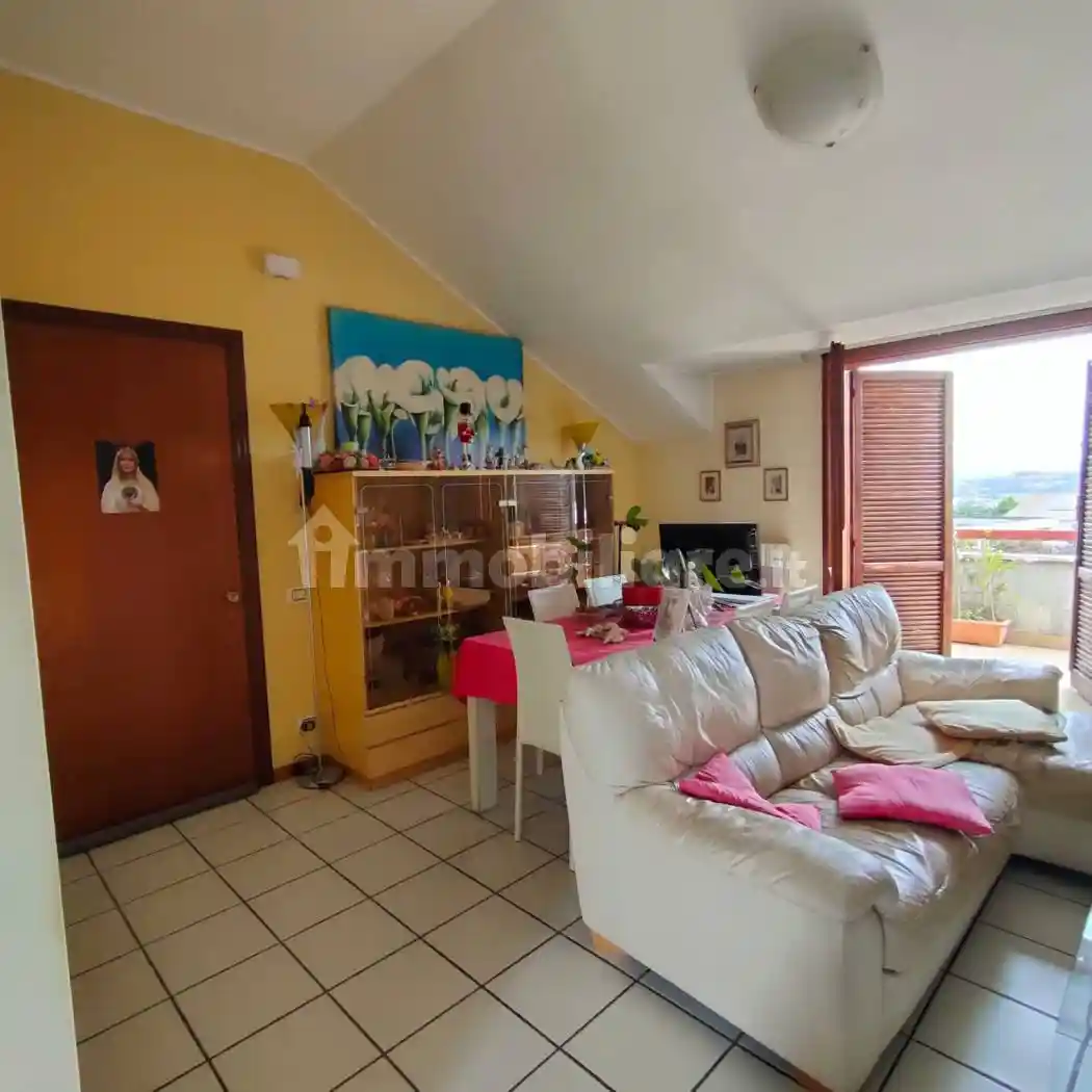 Appartamento via Nazionale 40, Centro, Teramo - foto 2