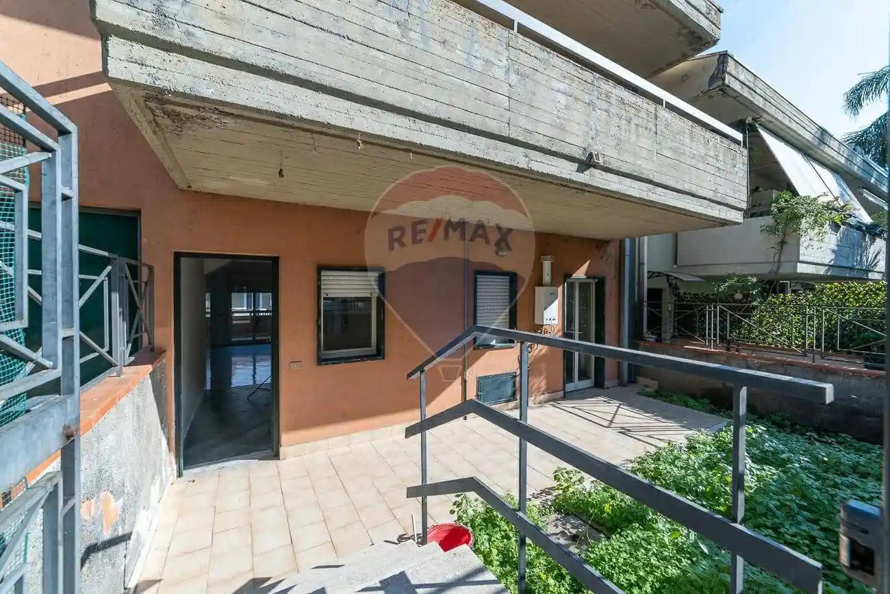 Appartamento in vendita a Aci Catena