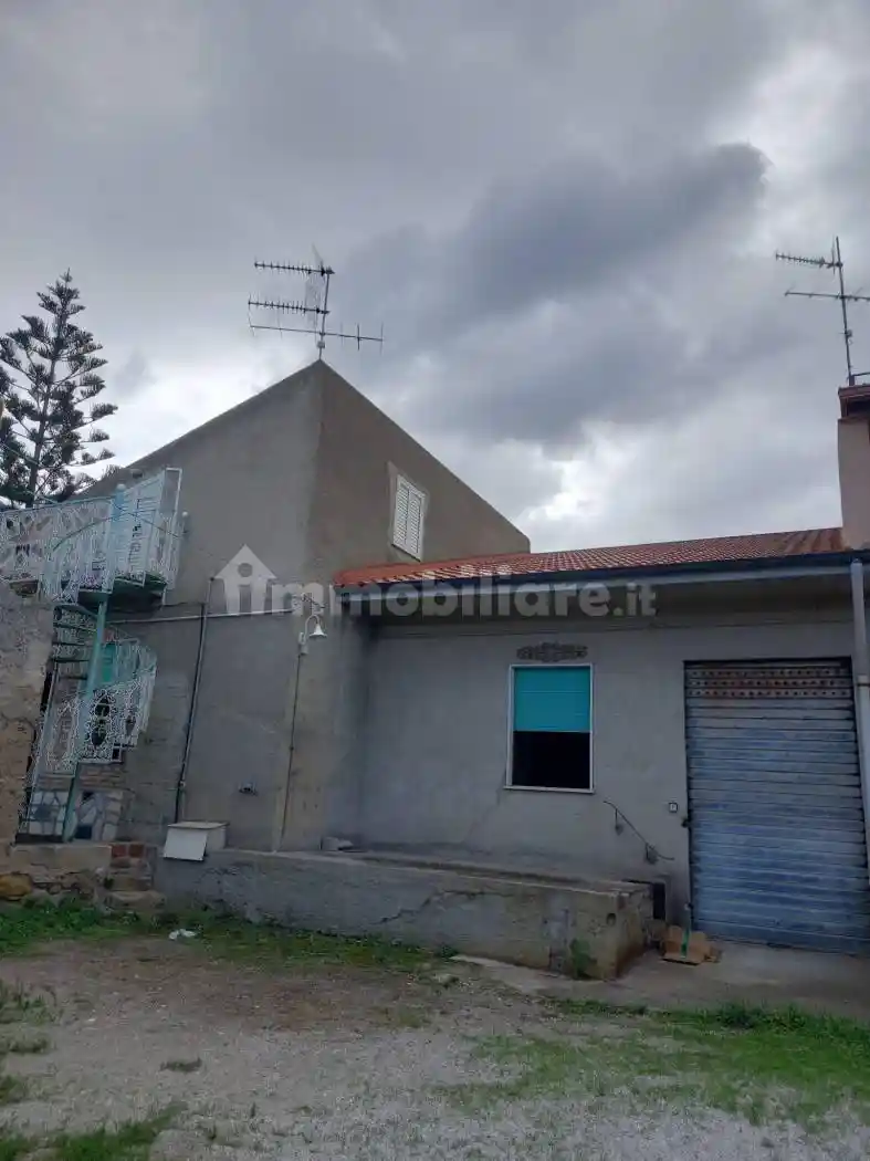 Villa in vendita a Acquedolci