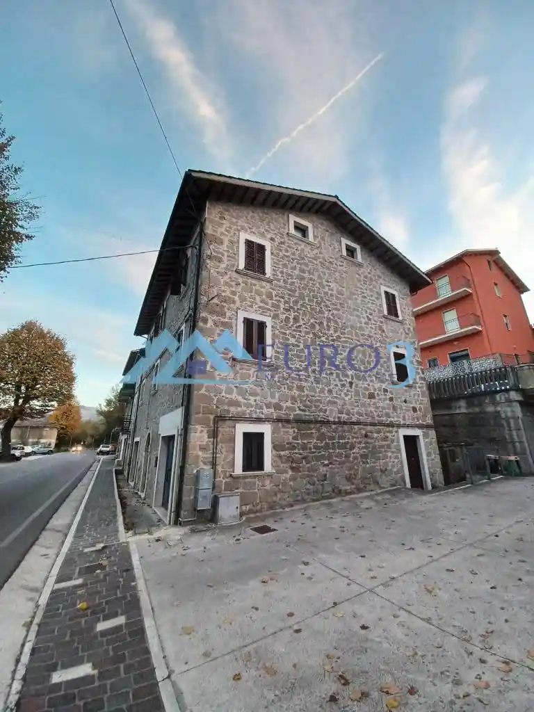 Appartamento in vendita a Roccafluvione