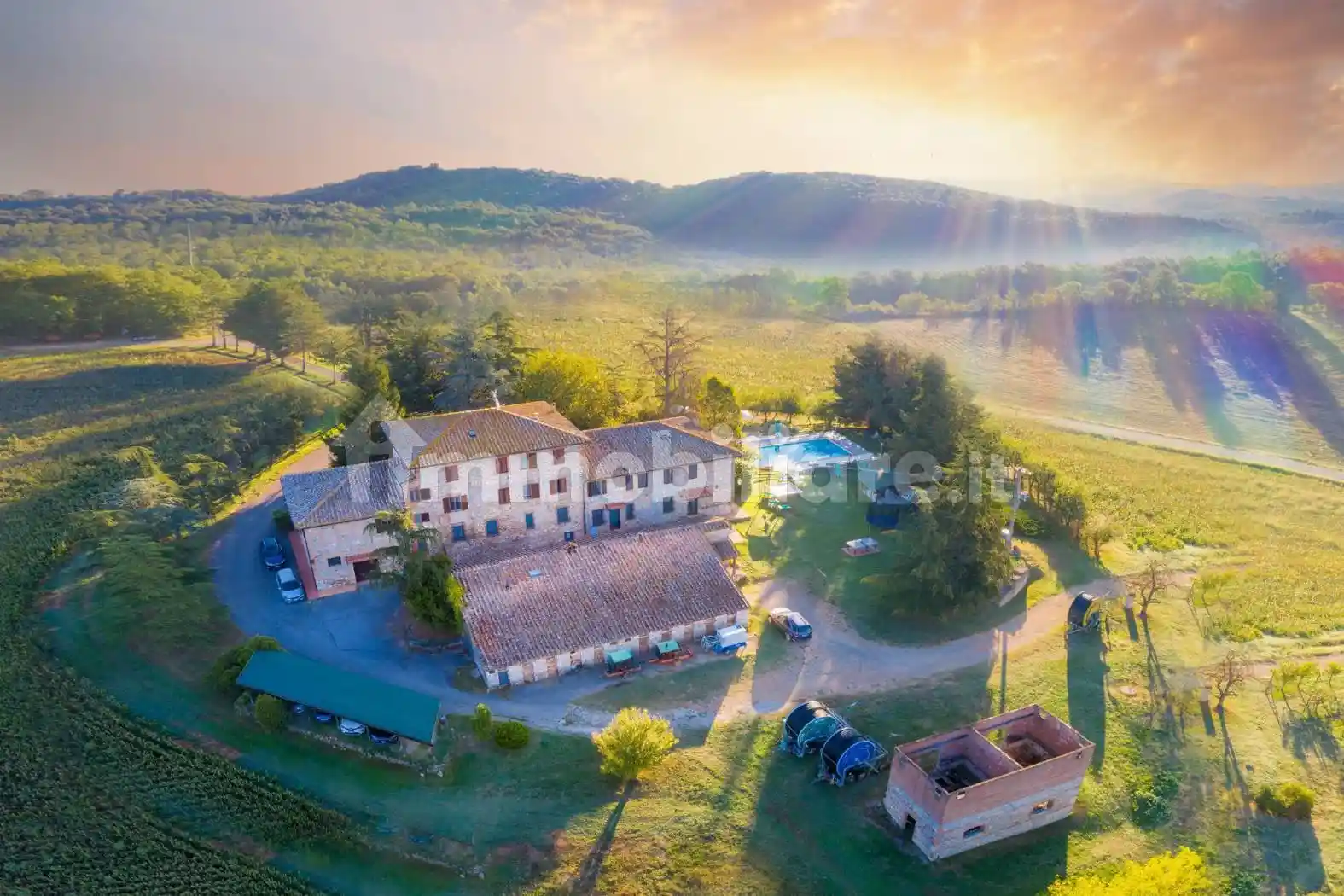 Rustico - Casale in vendita a Sovicille