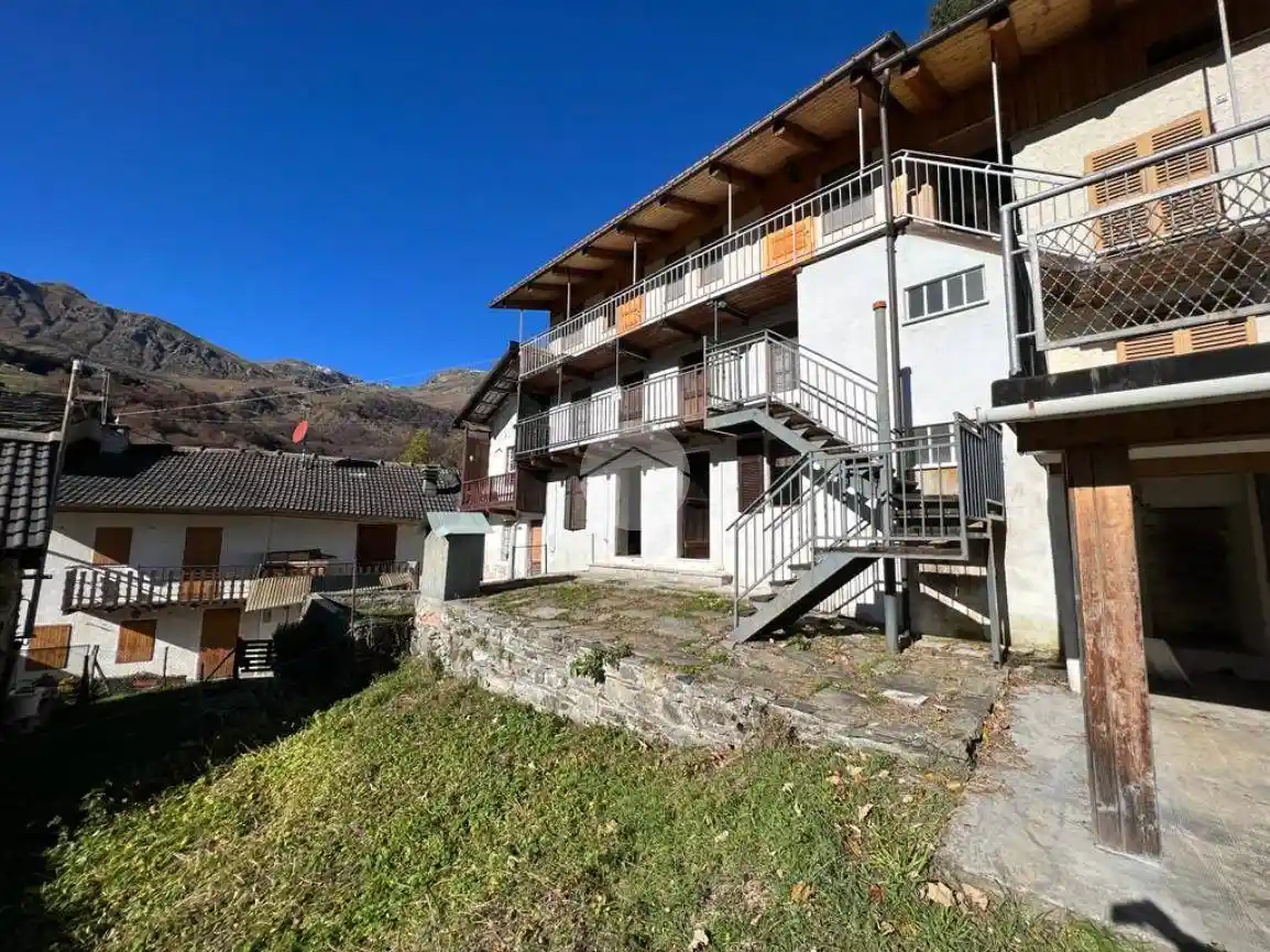 Casa indipendente in vendita a Viù