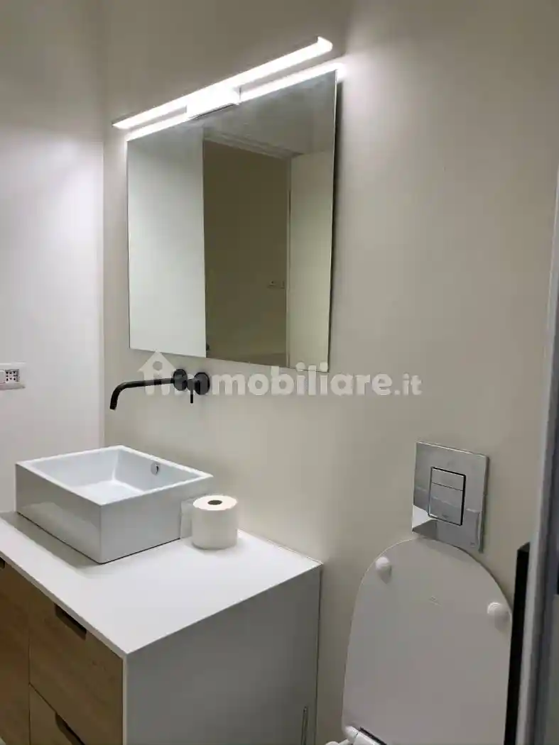 Bilocale via Paolo Frisi 8, Porta Venezia, Milano - foto 5