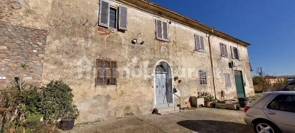 Rustico - Casale in vendita a Pistoia