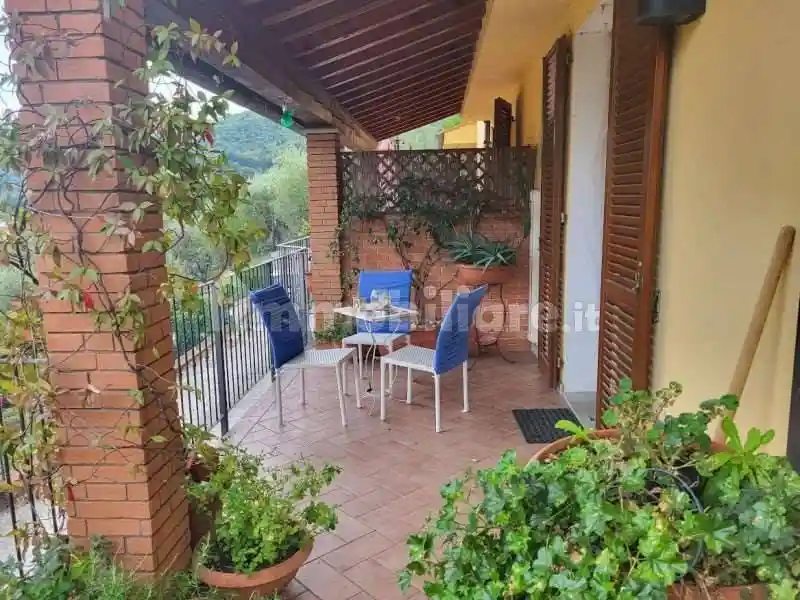 Appartamento in vendita a Vernio