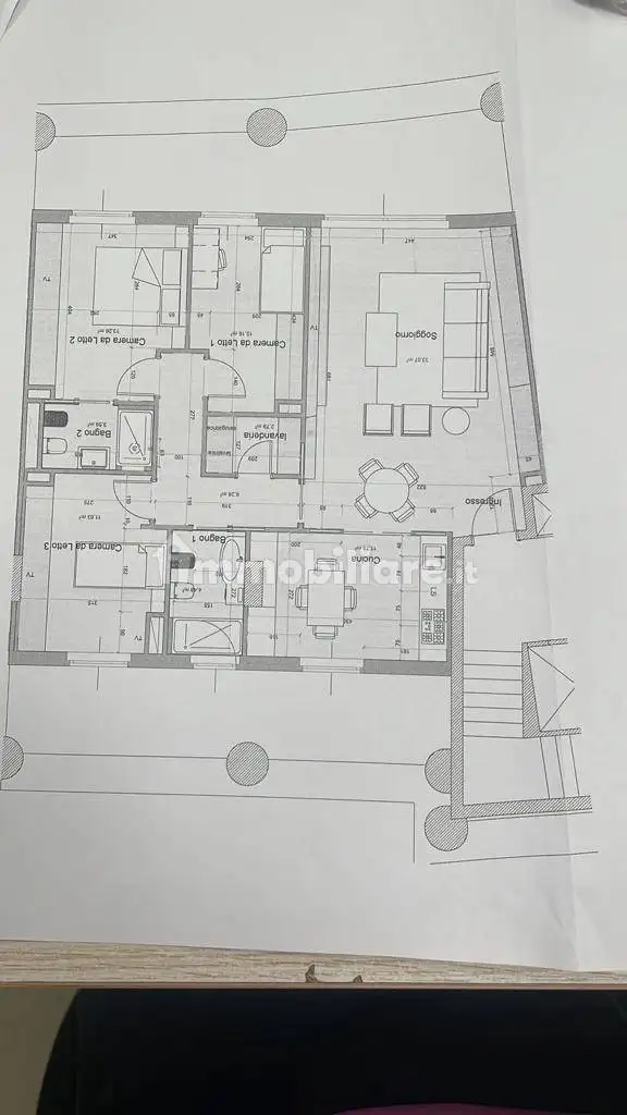 Palazzo - Edificio in affitto a Salerno