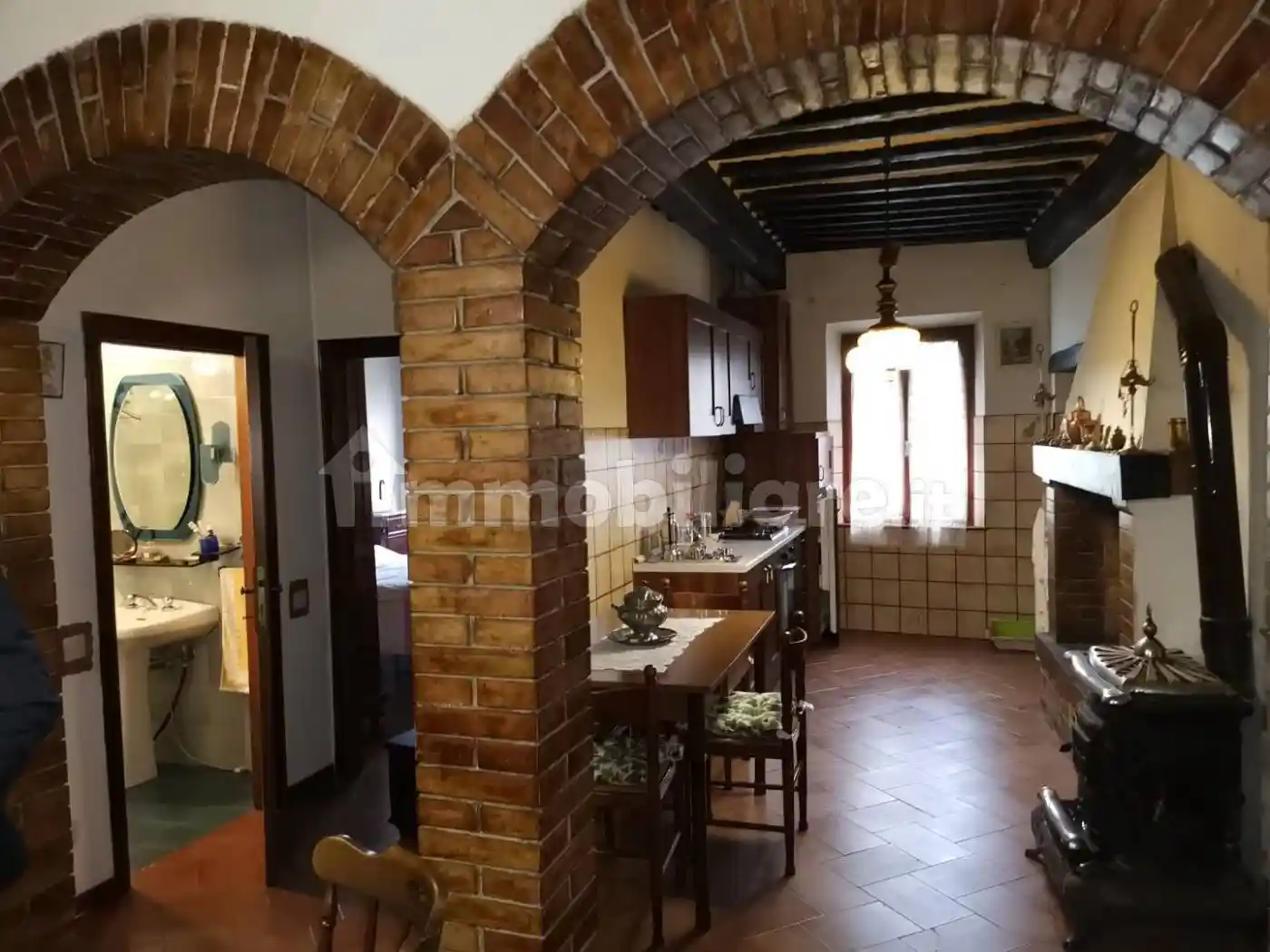 Appartamento in vendita a Radicondoli