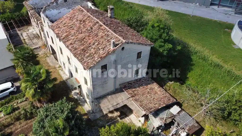 Rustico - Casale in vendita a Conegliano