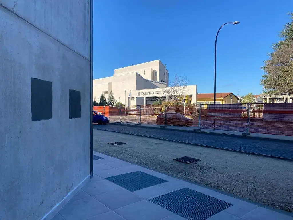 Palazzo - Edificio in affitto a Avezzano