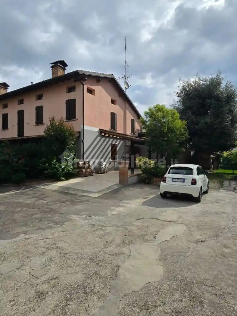 Villa in vendita a Finale Emilia