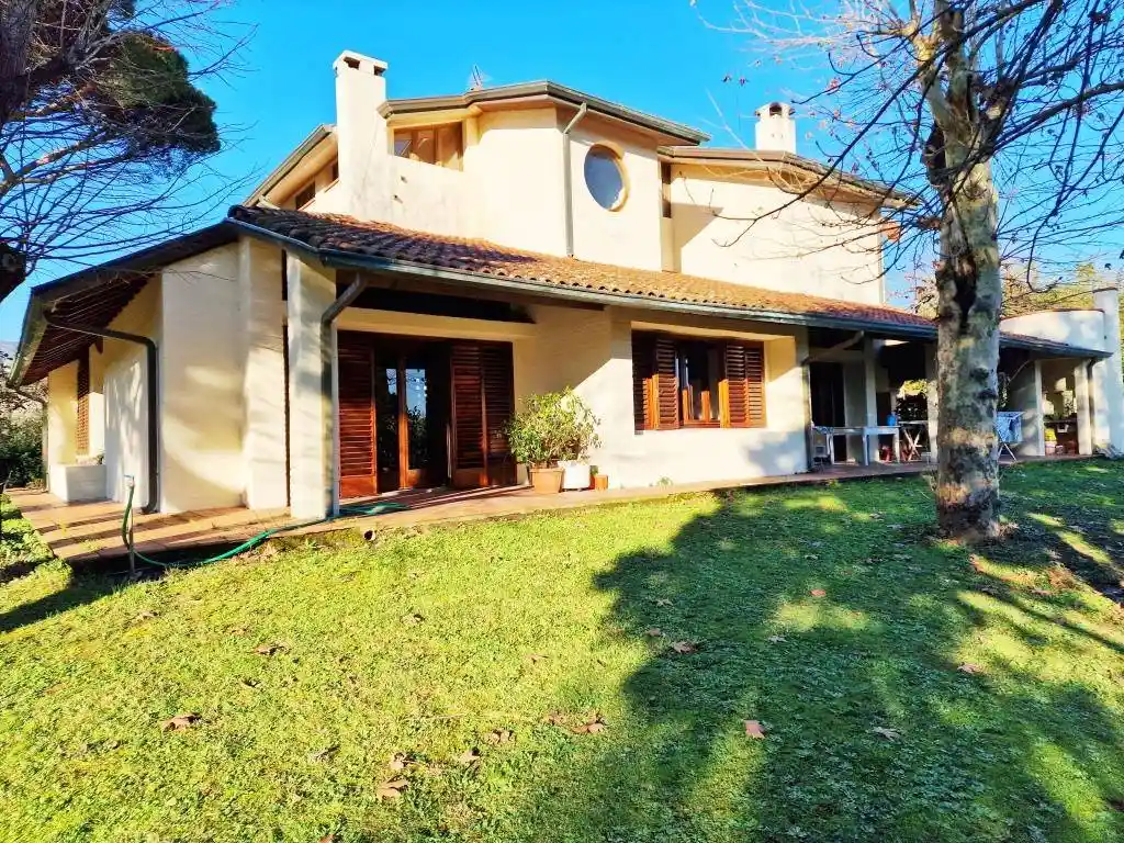 Villa in vendita a Capannori