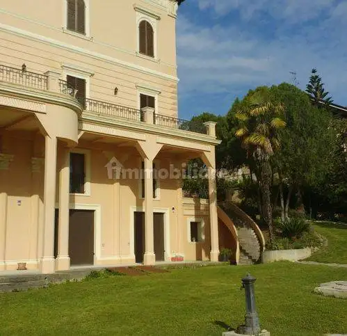 Villa in vendita a Giulianova
