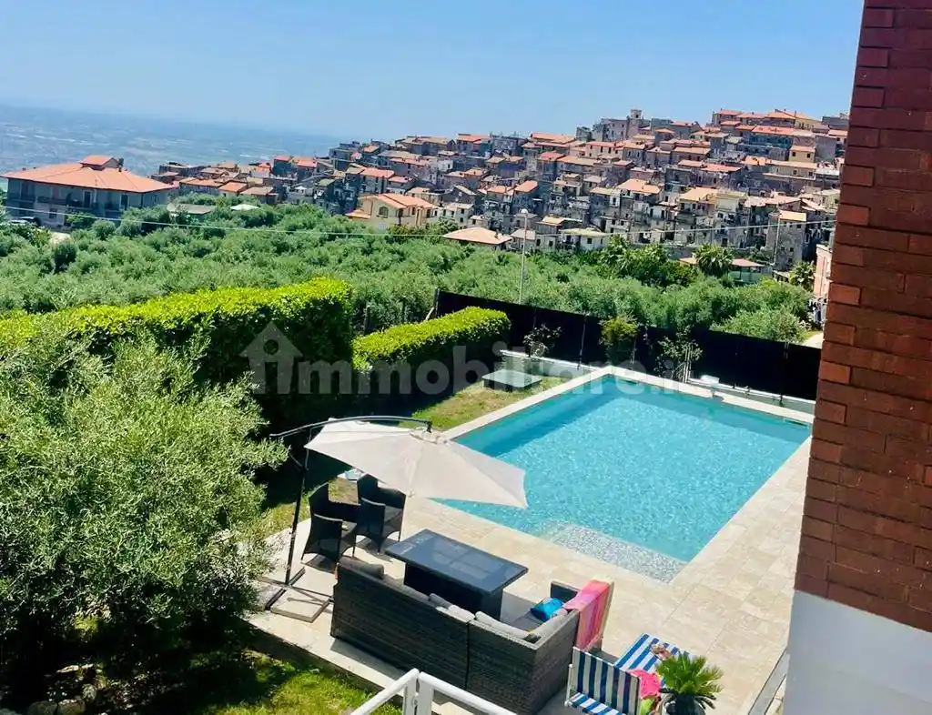 Villa in vendita a Norma