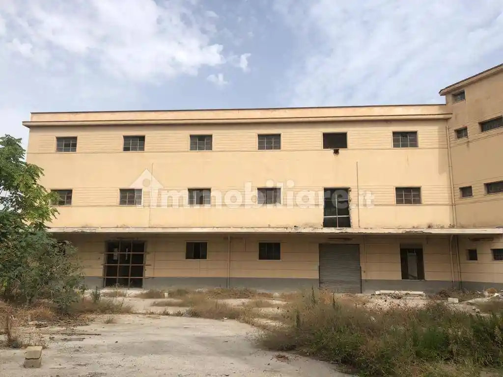 Palazzo - Edificio in vendita a Santa Flavia