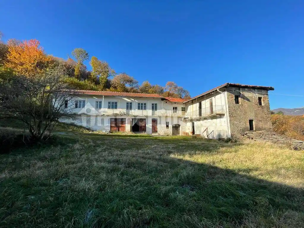 Rustico - Casale in vendita a Pinerolo