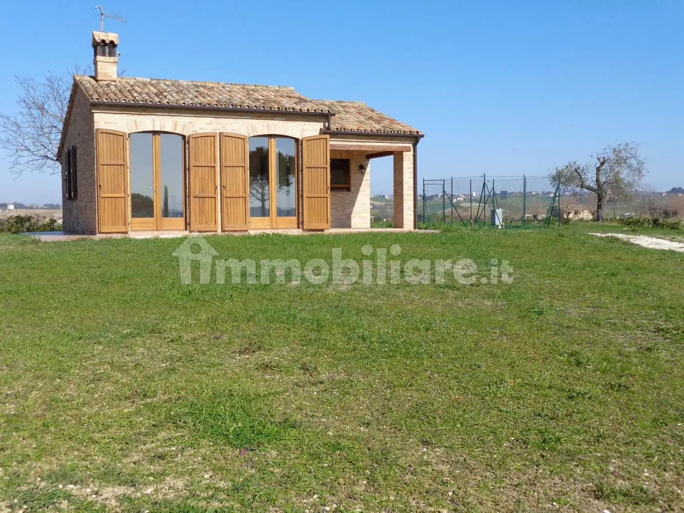 Rustico - Casale in affitto a Treia