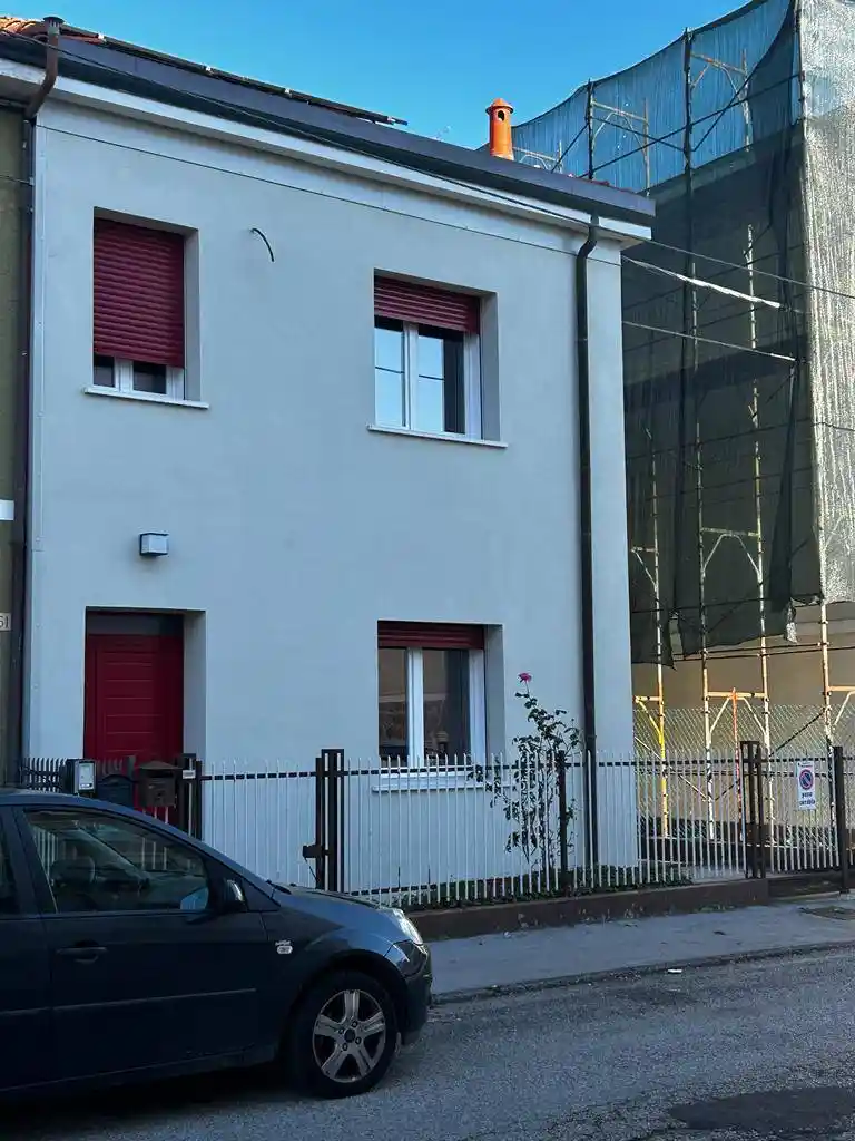 Casa indipendente in affitto a Ferrara