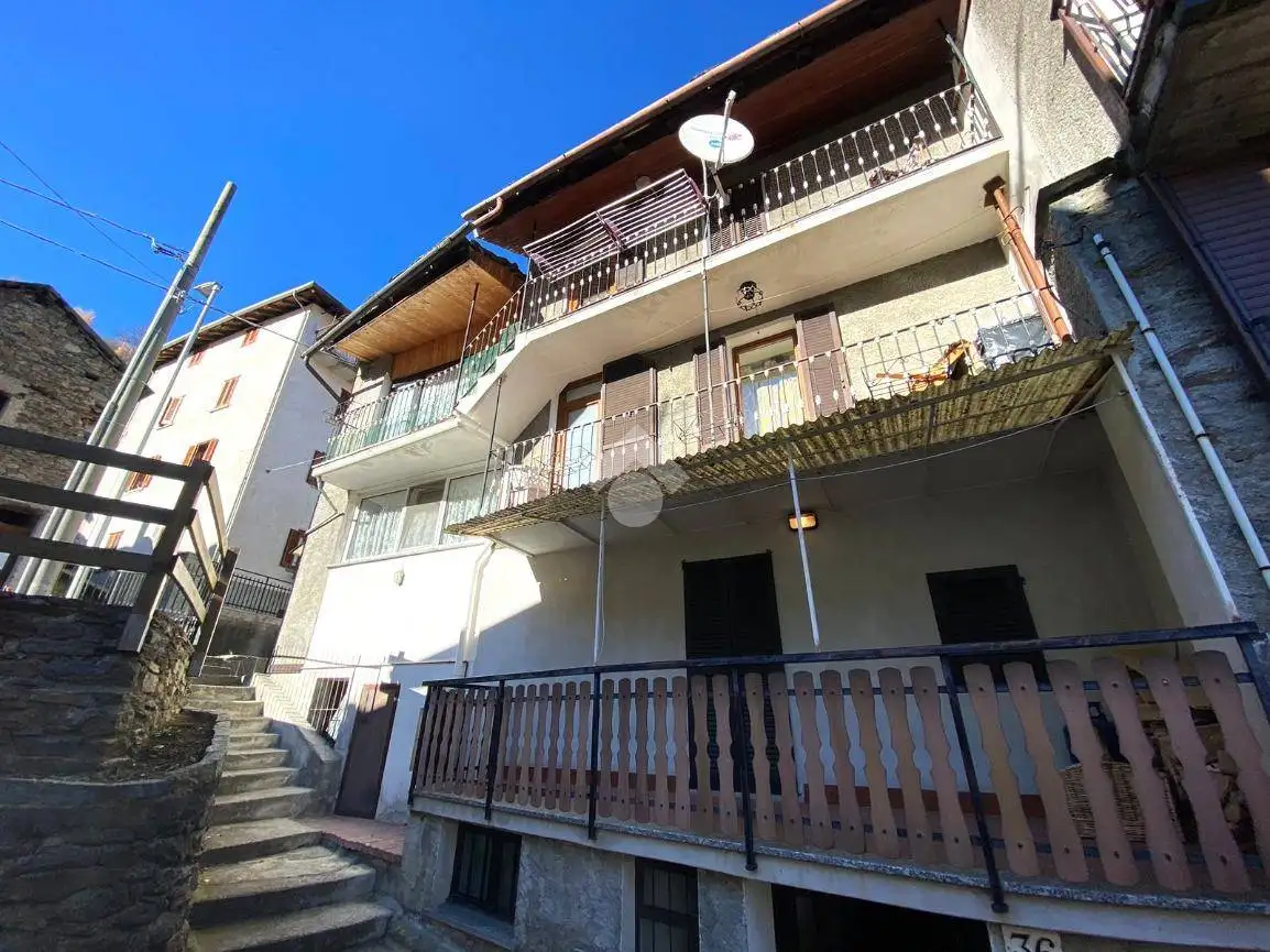 Casa indipendente in vendita a Cosio Valtellino