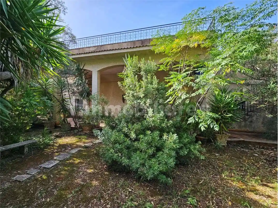 Rustico - Casale in vendita a San Vito dei Normanni