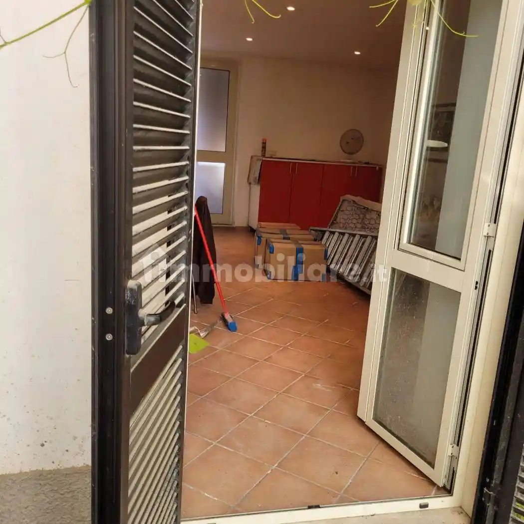 Open space via Marina 13, Centro, Paola - foto 3