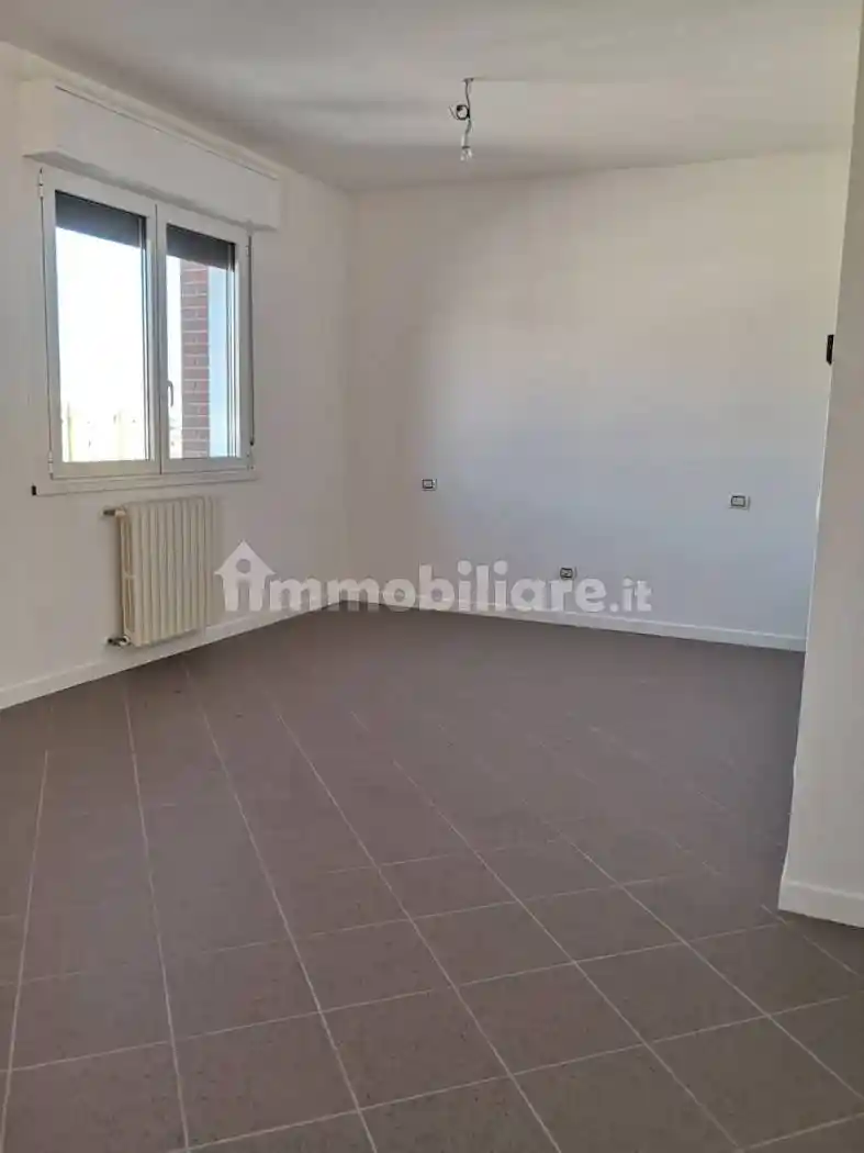 Open space, ottimo stato, quinto piano, Centro, Calderara di Reno - foto 3