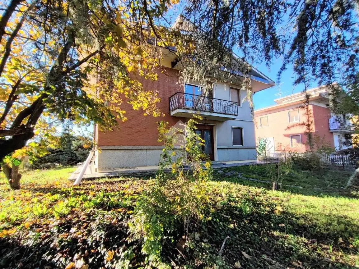 Villa in vendita a Viguzzolo