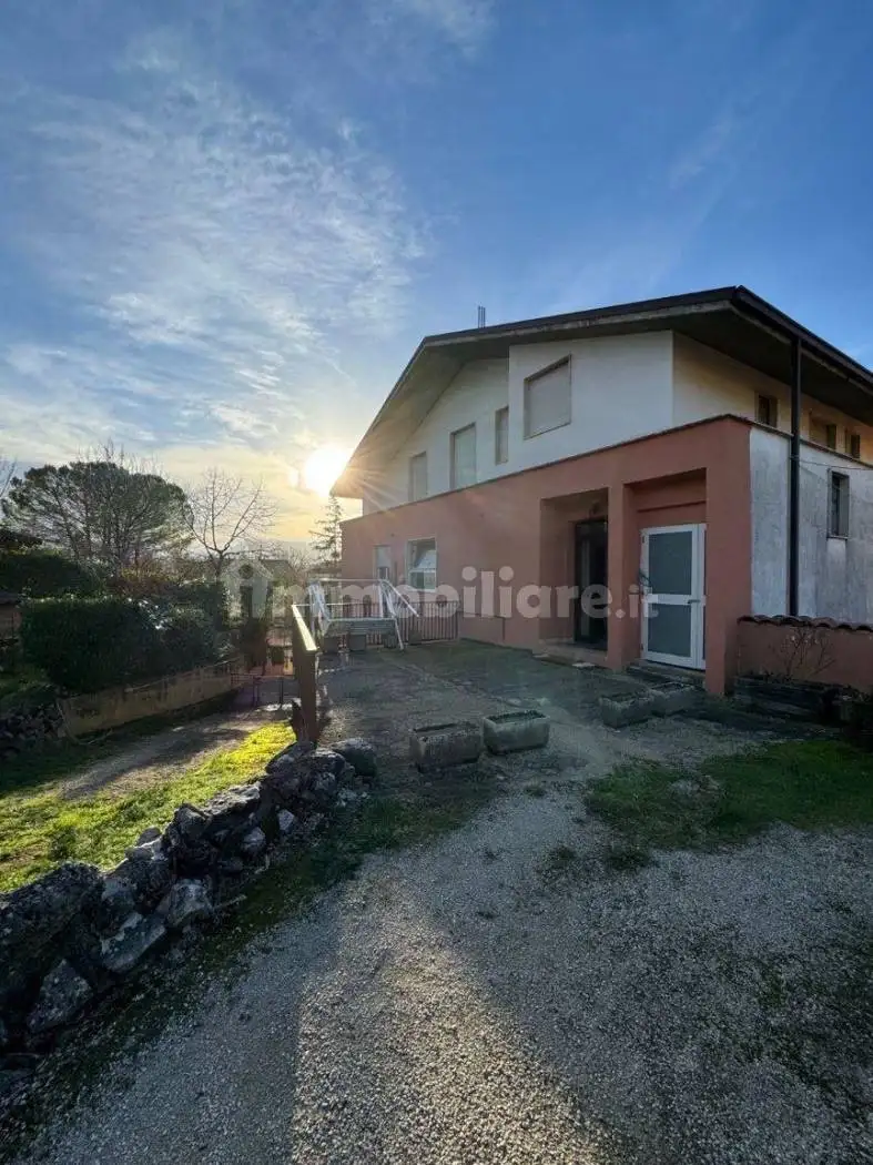 Appartamento in affitto a Scoppito