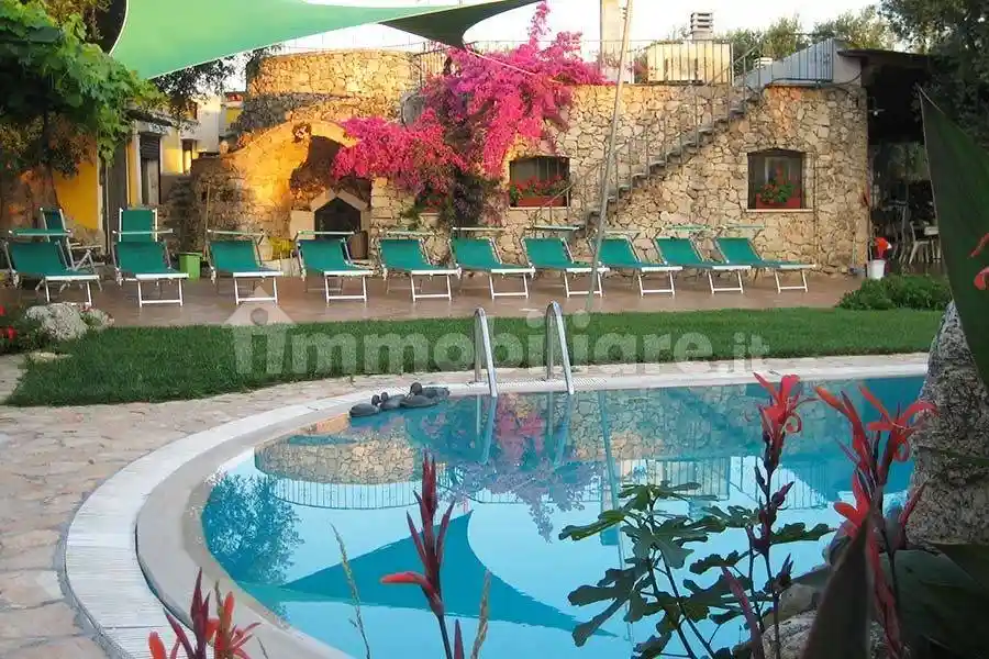 Villa in vendita a Neviano