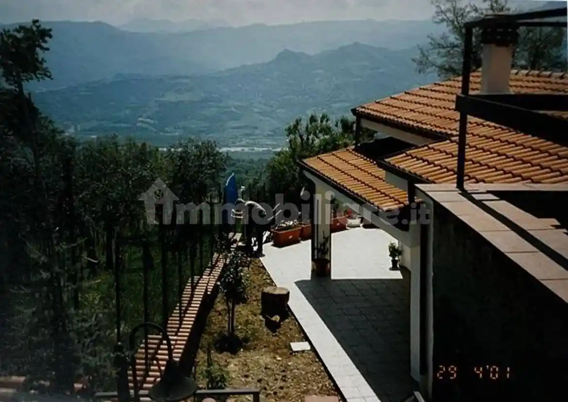 Appartamento in vendita a Chiaromonte