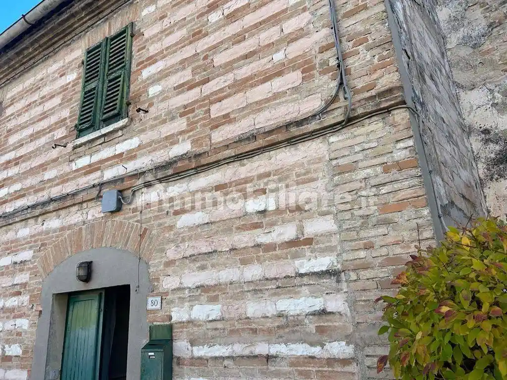 Casa indipendente in vendita a Colli al Metauro