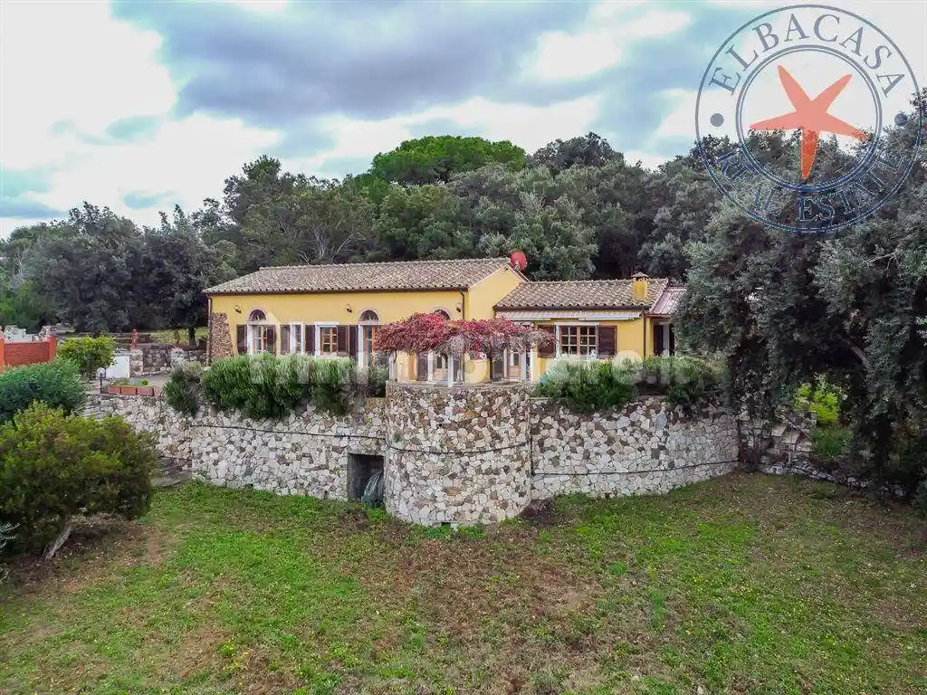 Villa in vendita a Capoliveri