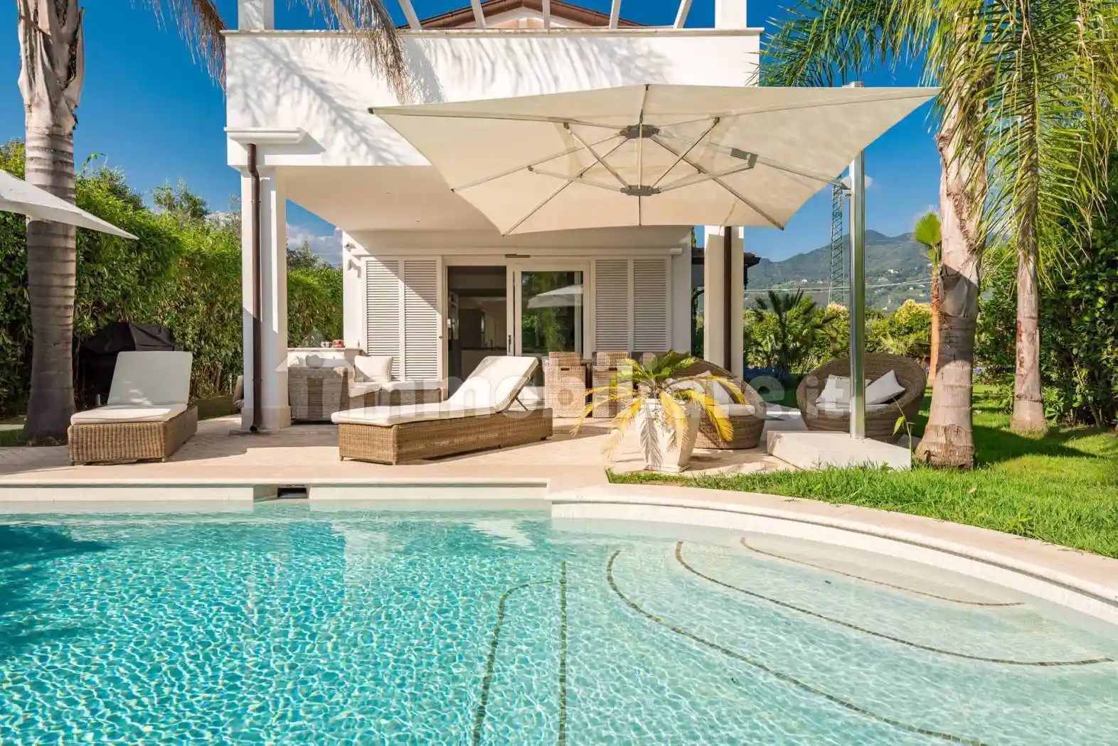 Villa unifamiliare via XX Settembre 233, Vaiana, Forte dei Marmi - foto 2