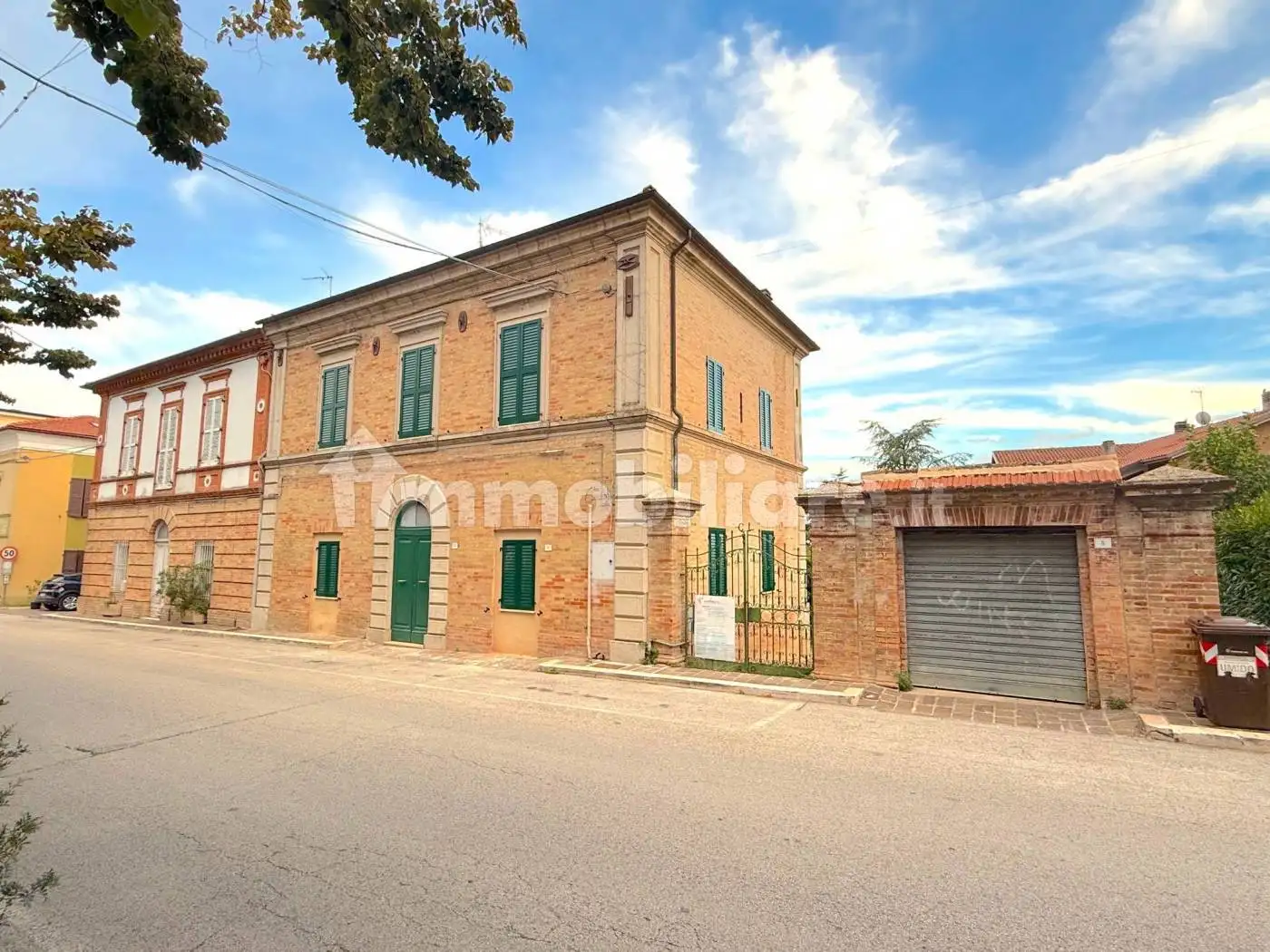 Villa in vendita a Colmurano