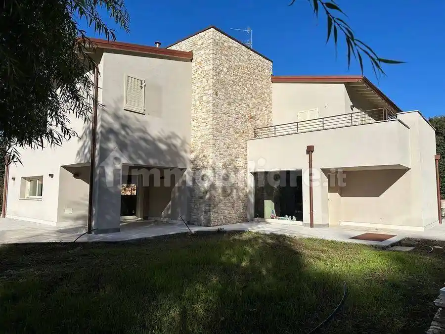 Villa in vendita a Cellatica