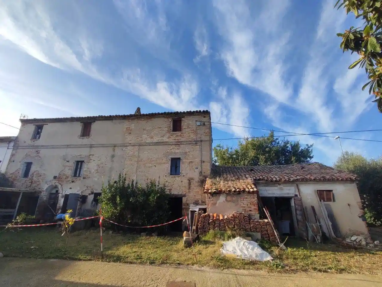 Rustico - Casale in vendita a Fano